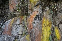 20190825132906-Suedamerika-Inka-Trail-Farbfelsen